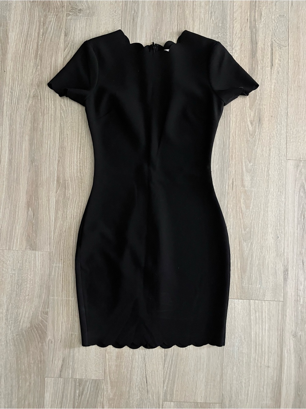 Likely Women’s Scallop Manhattan Dress Black - Size 0
